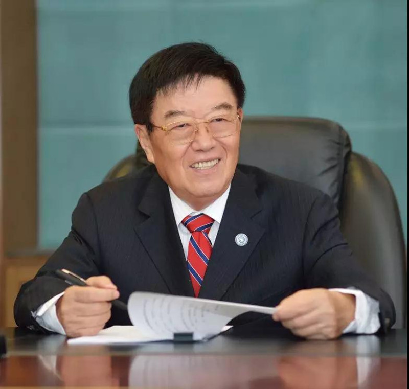 徐镜人 扬子江药业集团董事长