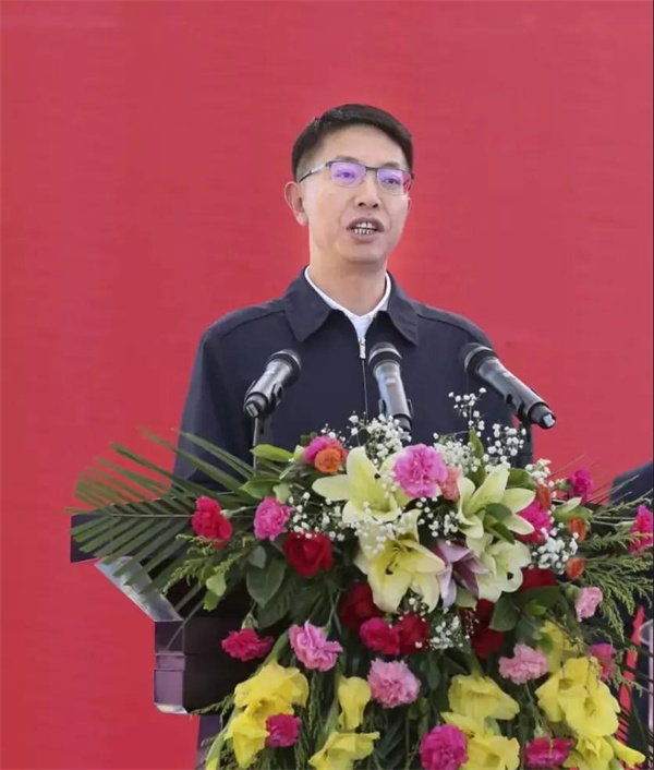 中复神鹰西宁万吨碳纤维基地正式投产