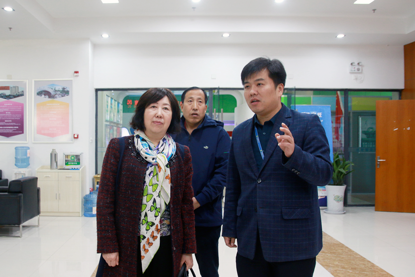 李瑞华肯定了苏宿社区文明城市长效建设工作取得的成绩,并就